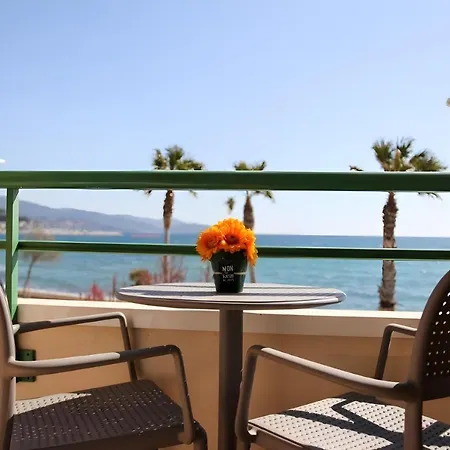 Club Oustal Del Mar Отель Ле-Лаванду