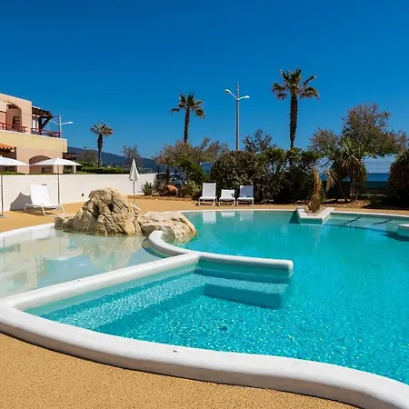 מלון Club Oustal Del Mar
