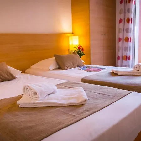 Club Oustal Del Mar 4* ル・ラヴァンドゥー