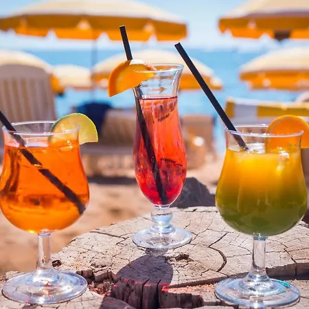 Club Oustal Del Mar