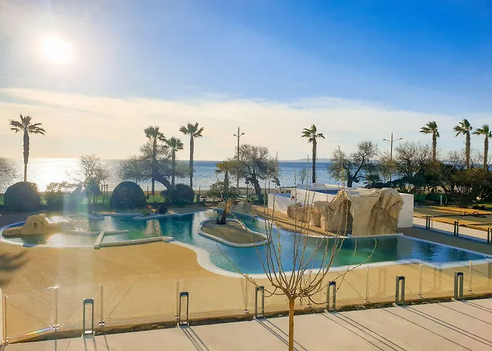 Club Oustal Del Mar 르 라방두