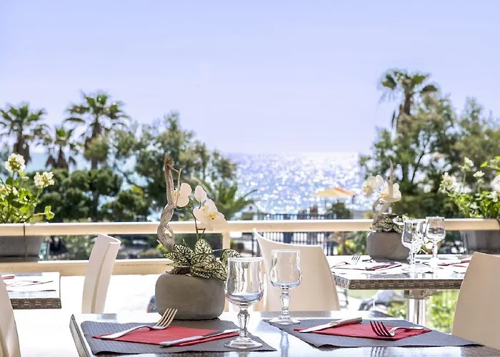 호텔 Club Oustal Del Mar